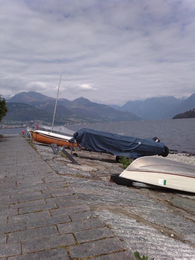 Le Terrazze Vista Lago Piscina Tennis Parking Wi-Fi メナッジョ 部屋 写真
