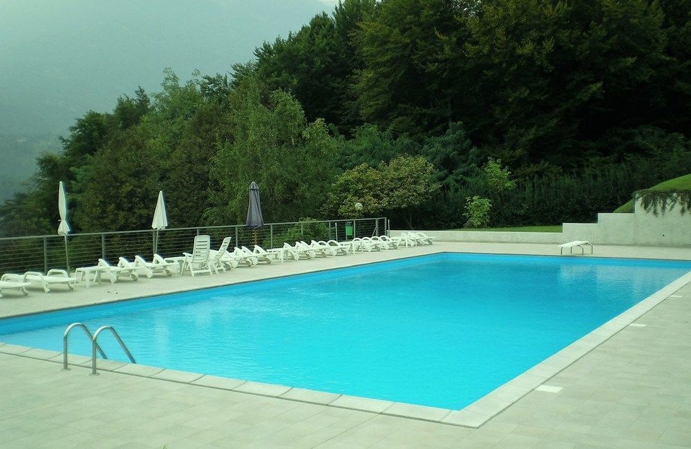 Le Terrazze Vista Lago Piscina Tennis Parking Wi-Fi メナッジョ エクステリア 写真