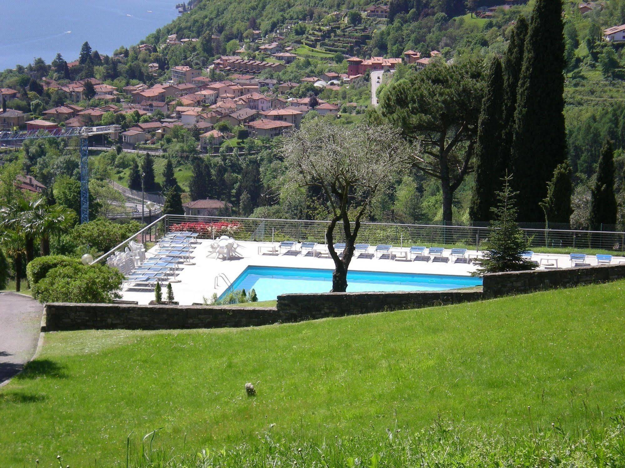 Le Terrazze Vista Lago Piscina Tennis Parking Wi-Fi メナッジョ エクステリア 写真